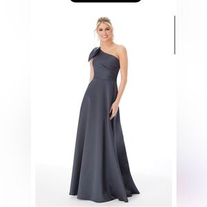 Morilee Madeline Gardner Black Evening Sill Gown